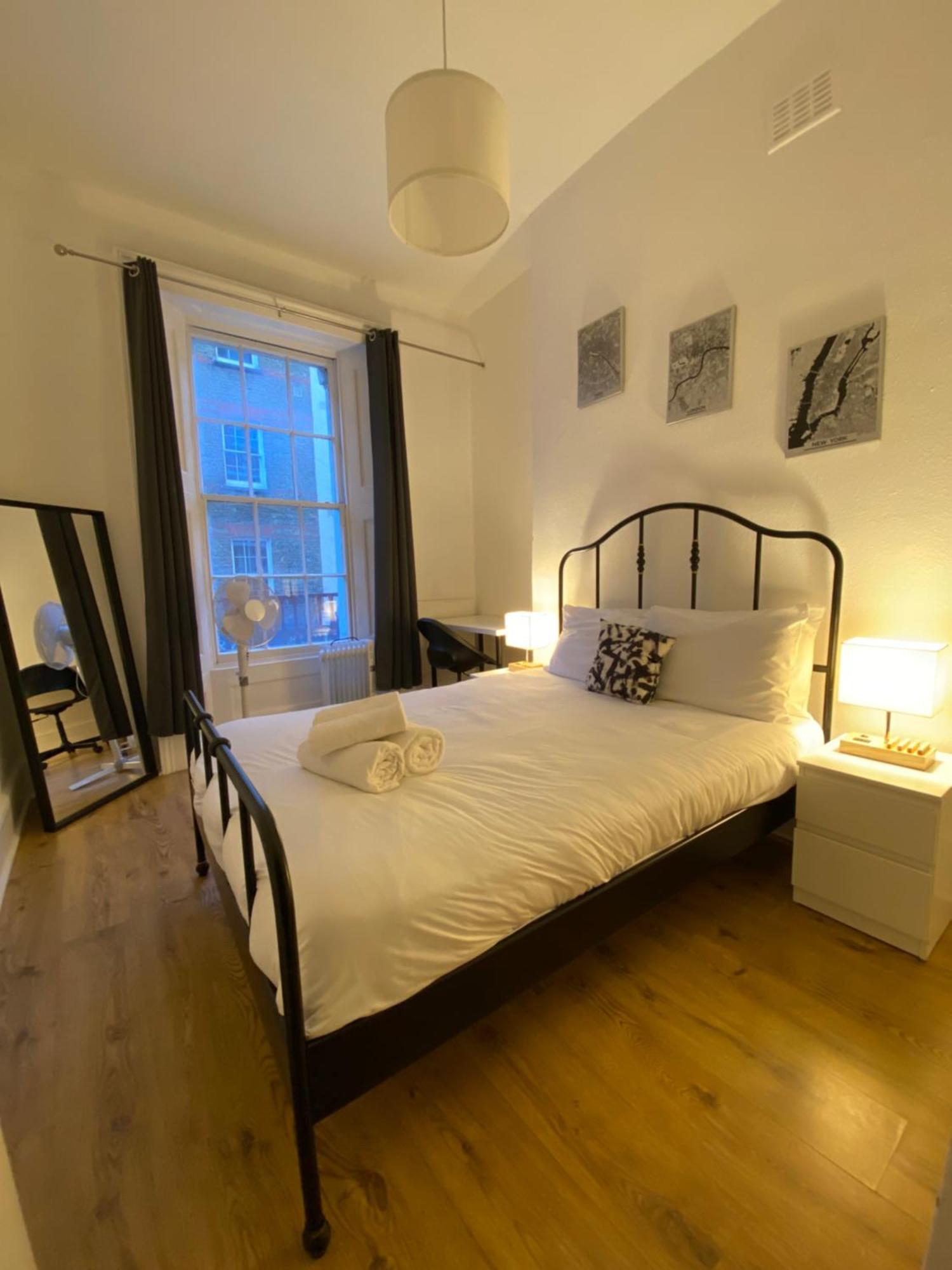 Stay In The Heart Of Soho Лондон Экстерьер фото