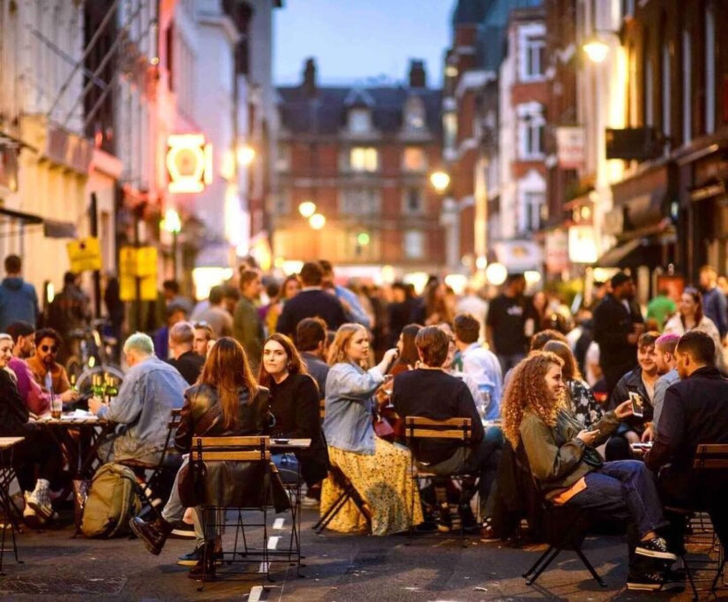 Stay In The Heart Of Soho Лондон Экстерьер фото